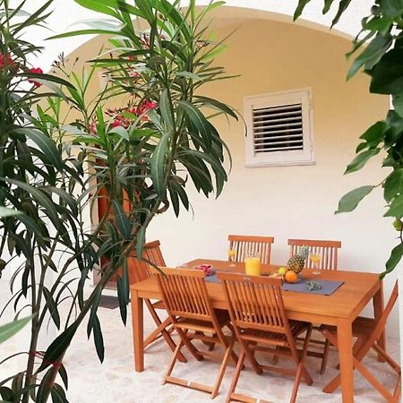 Apartments Lemon ザダル エクステリア 写真