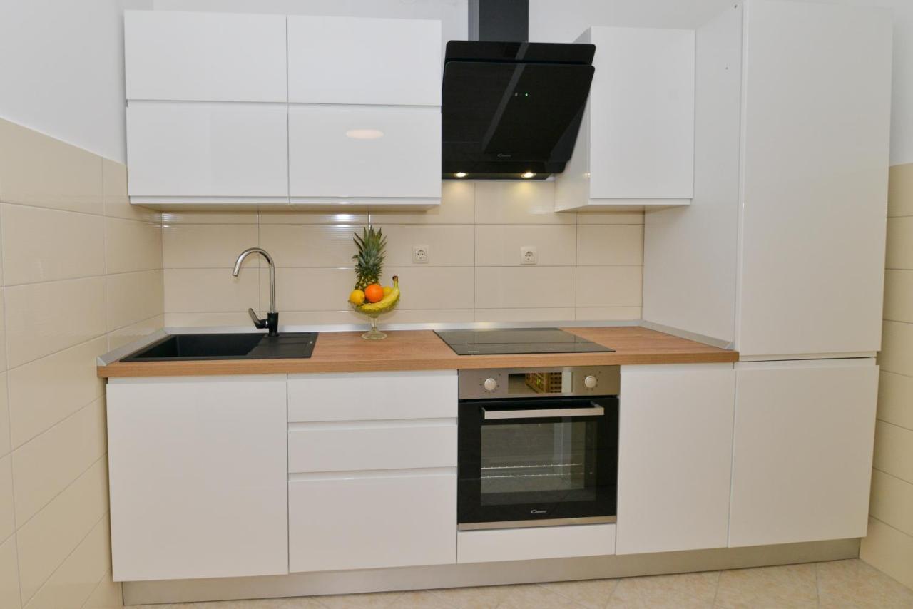 Apartments Lemon ザダル エクステリア 写真