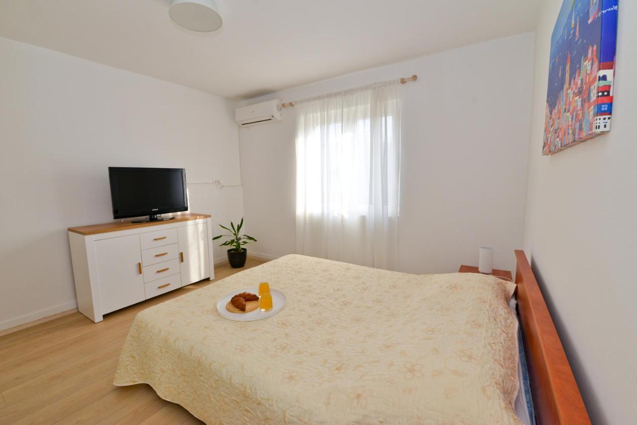 Apartments Lemon ザダル エクステリア 写真