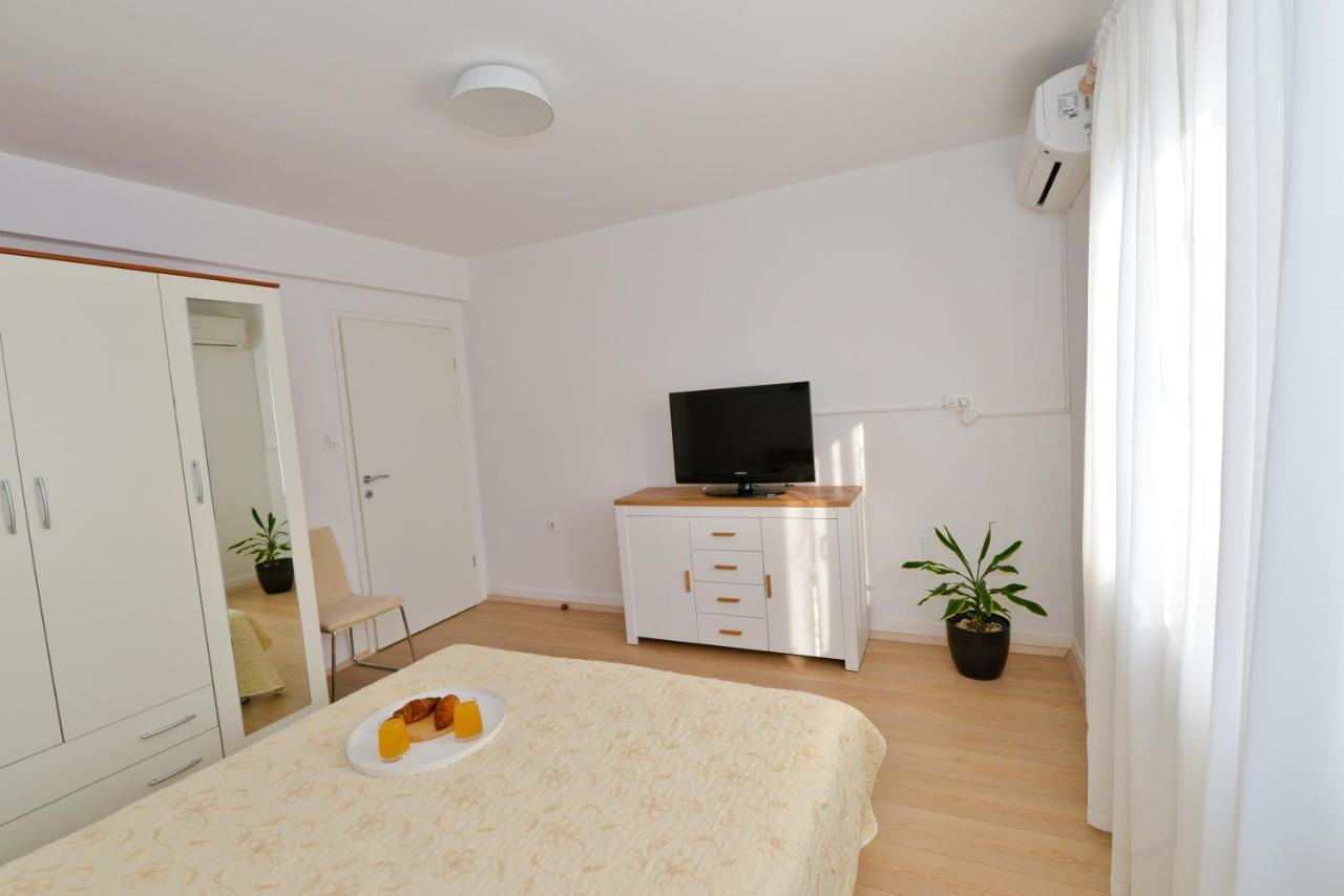 Apartments Lemon ザダル エクステリア 写真