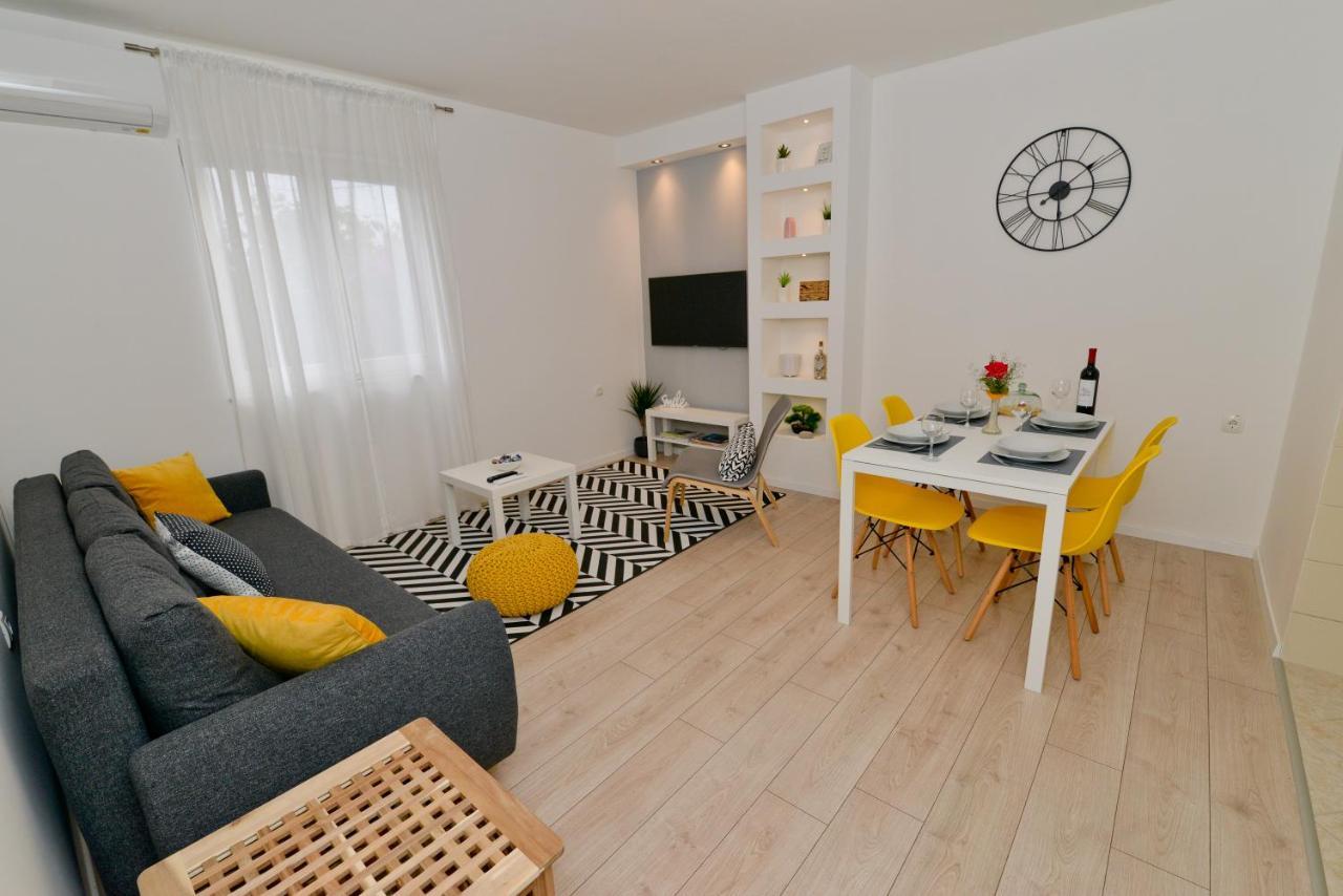 Apartments Lemon ザダル エクステリア 写真